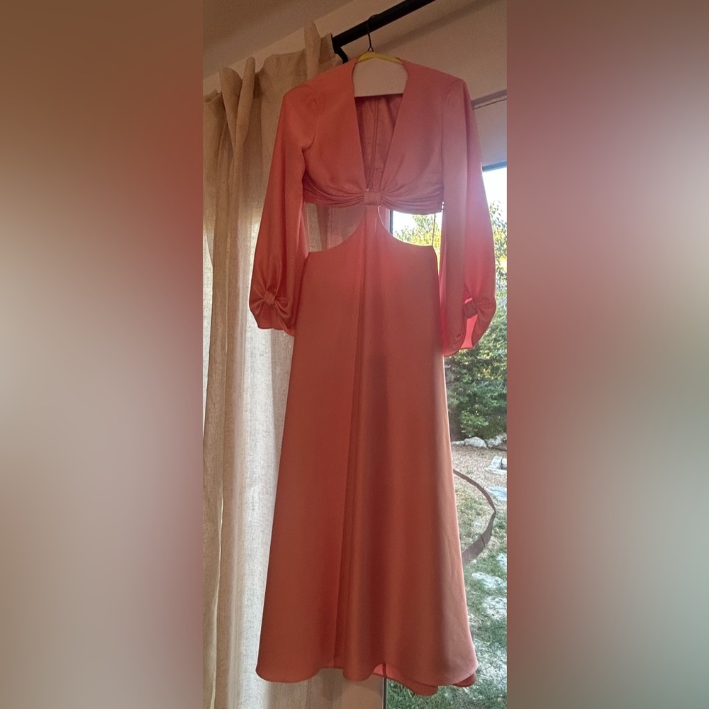 Perfect for weddings. Small stain pictured. Dry cleaned.